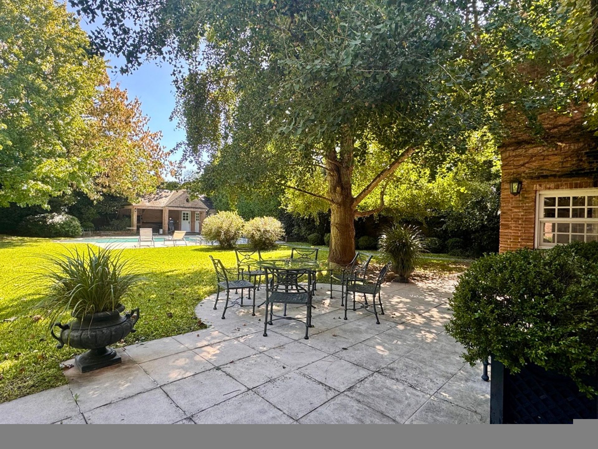Elegante Residencia Gran Parque Libertador al Rio