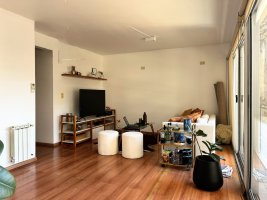 Rental: 2 rooms, bathroom, toilet, garage, balcony – Impeccable!
