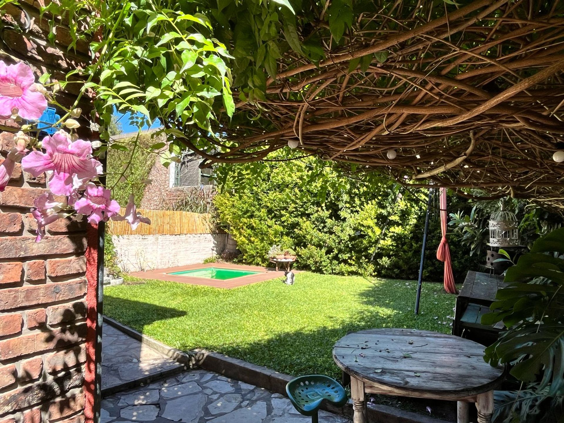 Venta Casa en Tigre con Jardín / Pileta / Cochera