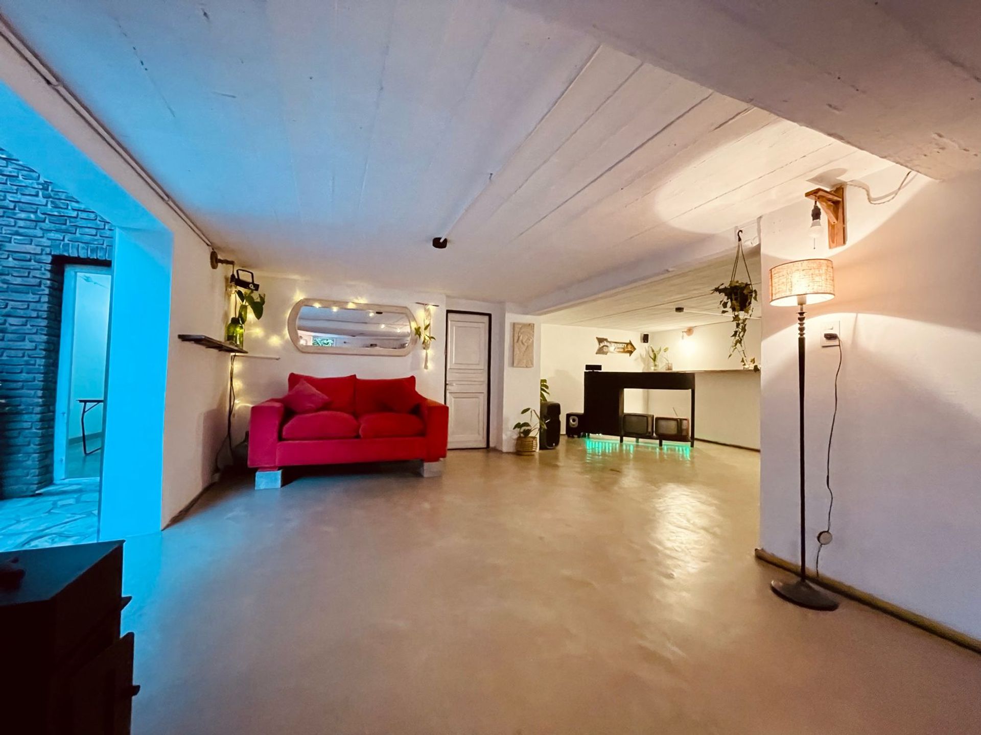 Venta Casa en Tigre con Jardín / Pileta / Cochera
