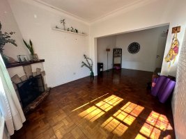 Venta Casa en Tigre con Jardín / Pileta / Cochera