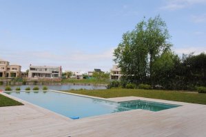 House Muelle al Agua, Cabos del Lago Neighborhood, Nordelta