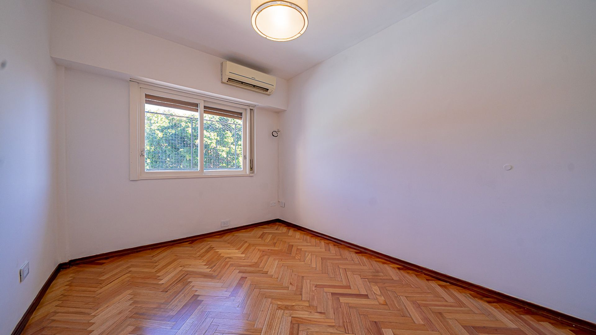 Venta 3 Amb Balcon Cochera Av Libertador Martinez
