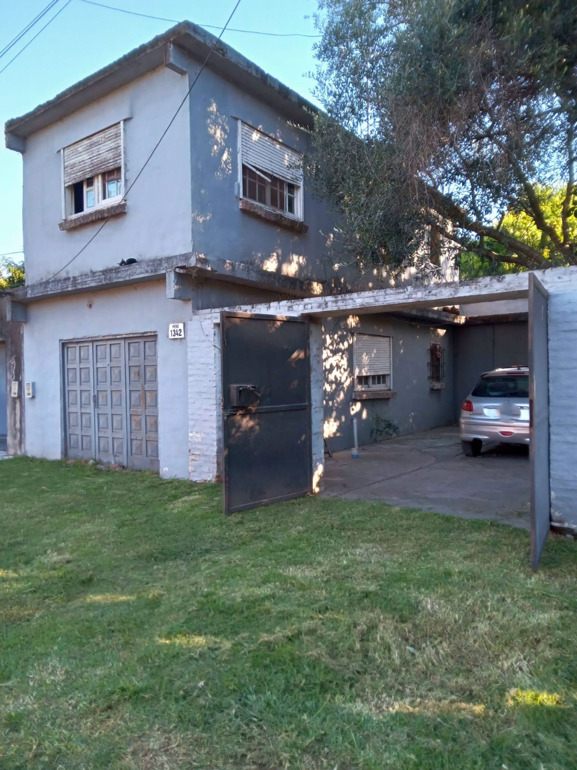 Venta Casa 4 Amb C/Garage, Parrilla. Lote 300 M2.