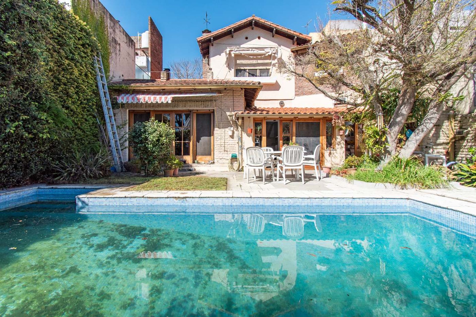 Casa - pileta - excelente ubicación
