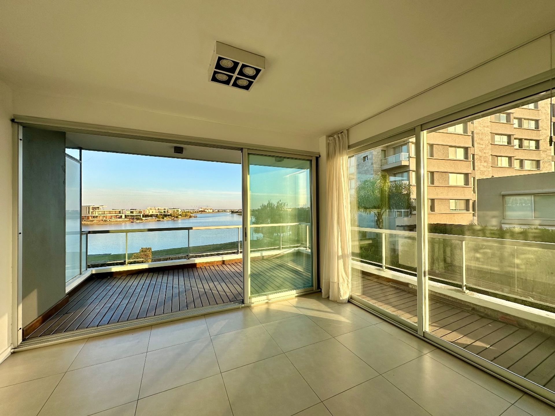 Rent Nordelta Qbay Golf 3-room with Garage