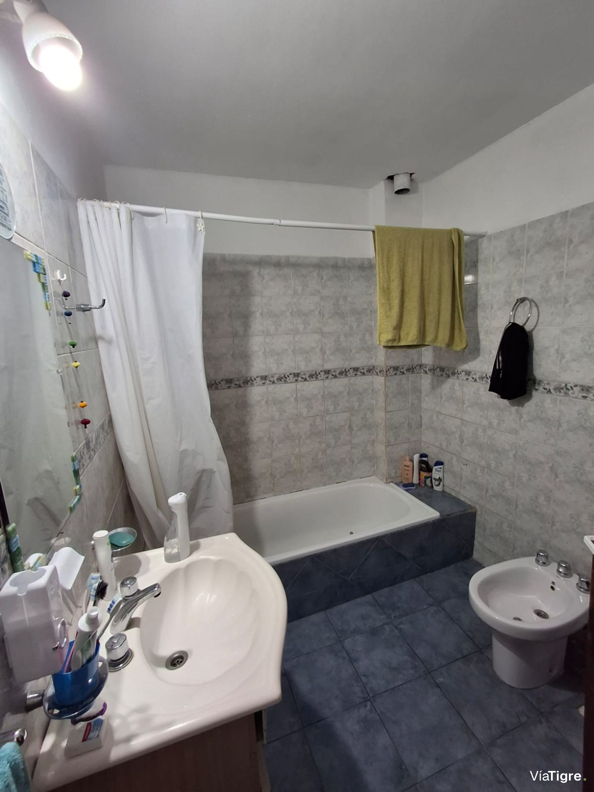 Venta PH planta alta Virreyes, 5 amb. Barrio Fate
