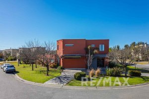House 6 rooms S. Francisco Villanueva