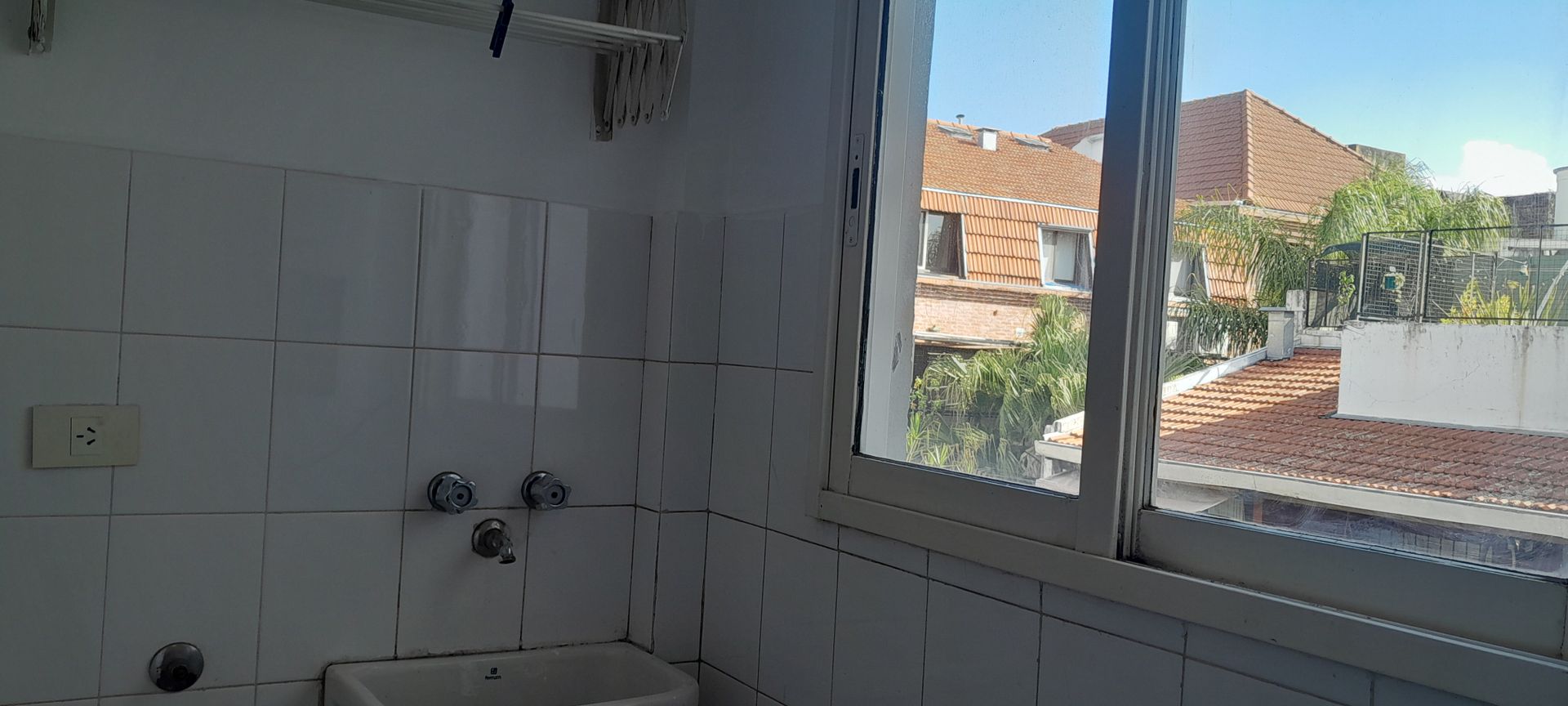 Alquiler departamento 2 amb San Isidro - COCHERA