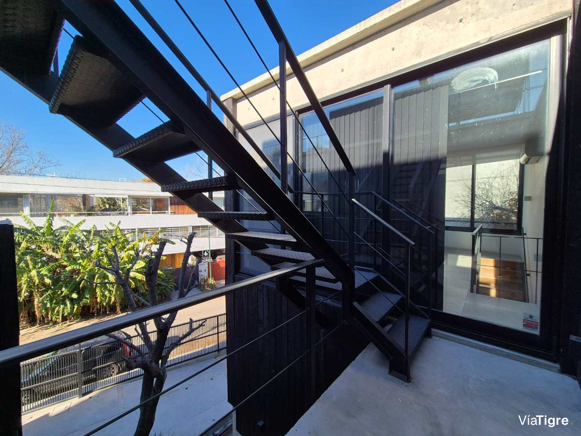 Dpto 2 amb al rio con cochera y terraza en duplex