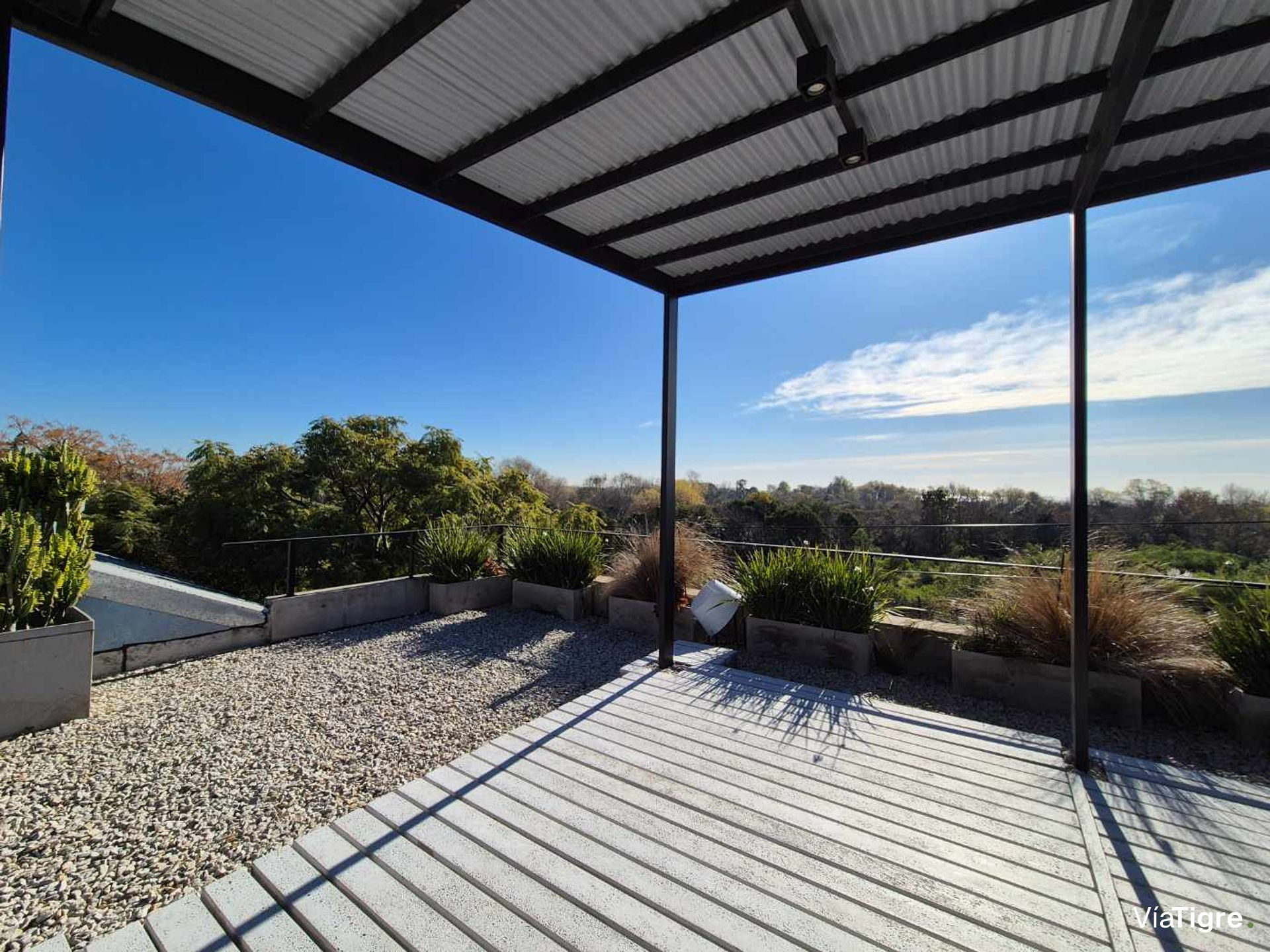 Dpto 2 amb al rio con cochera y terraza en duplex