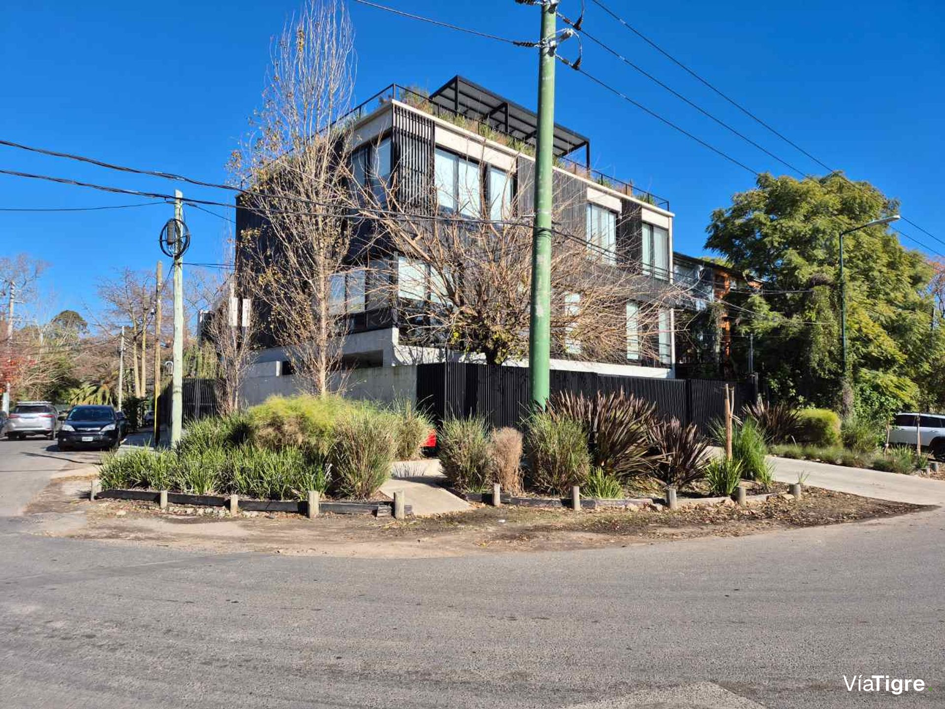 Dpto 2 amb al rio con cochera y terraza en duplex