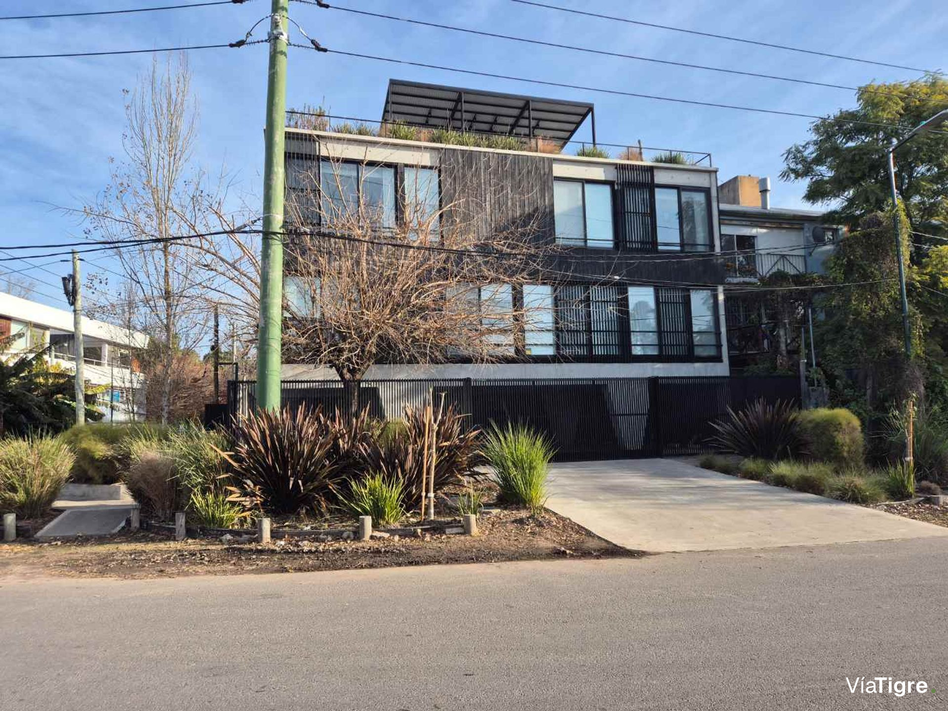 Dpto 2 amb al rio con cochera y terraza en duplex