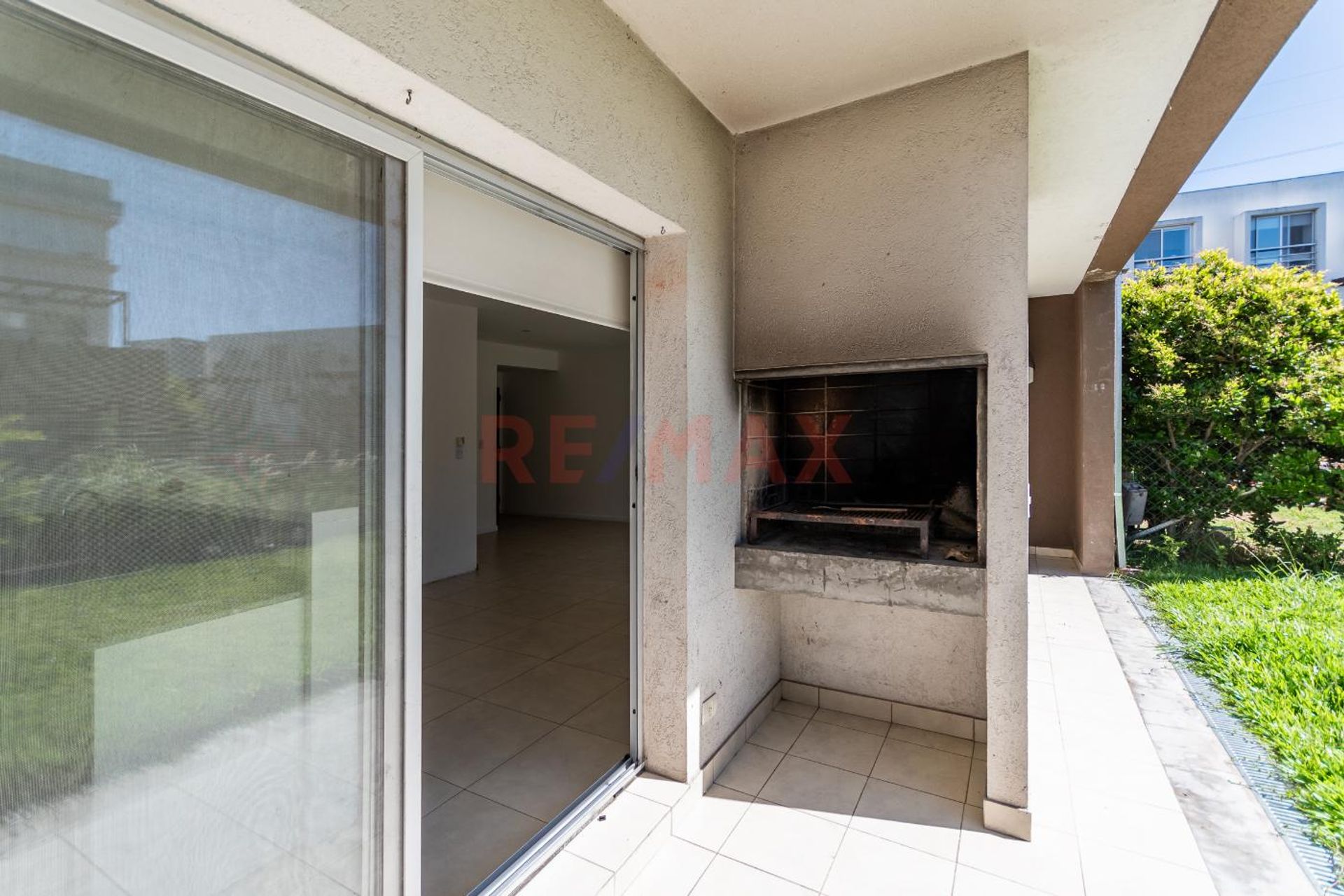 Depto 3 Amb en PB Jardín al lago Parrilla Nordelta