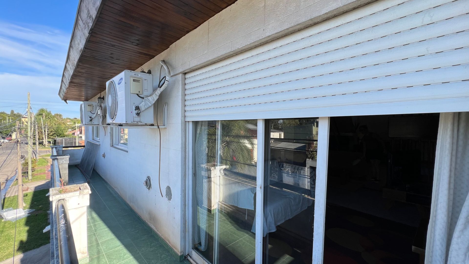Casa en Venta en Dos Niveles c/Terraza y parrilla