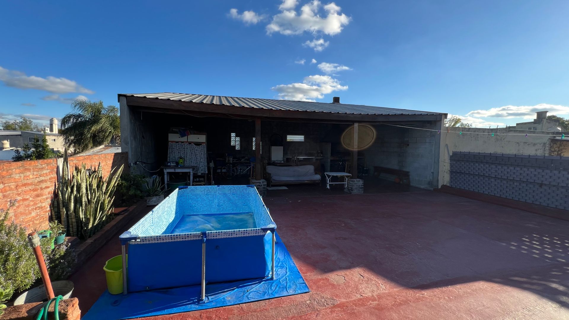 Casa en Venta en Dos Niveles c/Terraza y parrilla