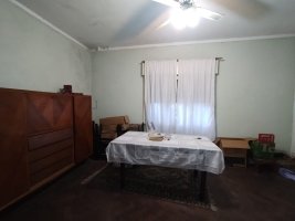 FOR SALE: House and Shed in Martínez – Ideal Investor