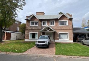 Casa 4 Amb Venta En B.cerrad La Colina Don Torcuat
