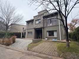 Casa En Venta A La Laguna En Las Palmas Tigre