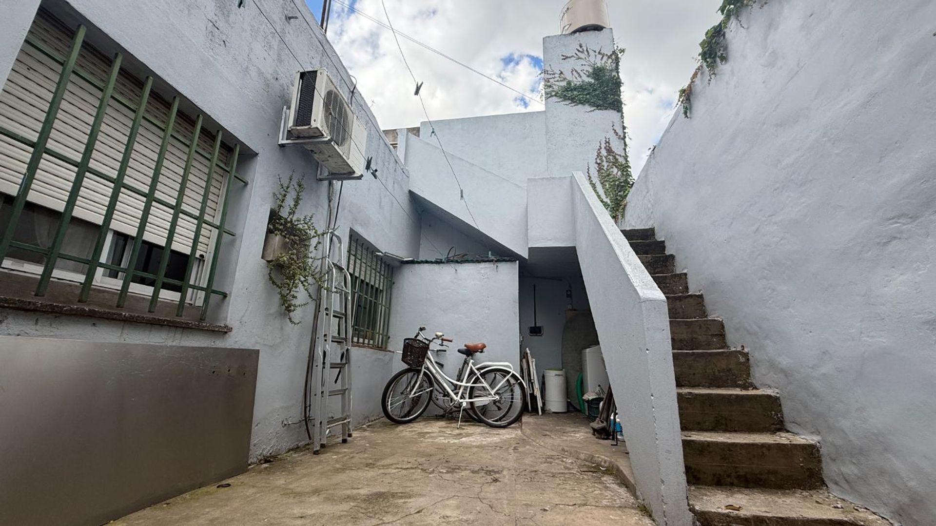 Casa 6 Amb.San Isidro,Lote Propio,Terraza,Cochera