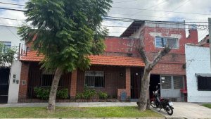Casa 6 Amb.San Isidro,Lote Propio,Terraza,Cochera