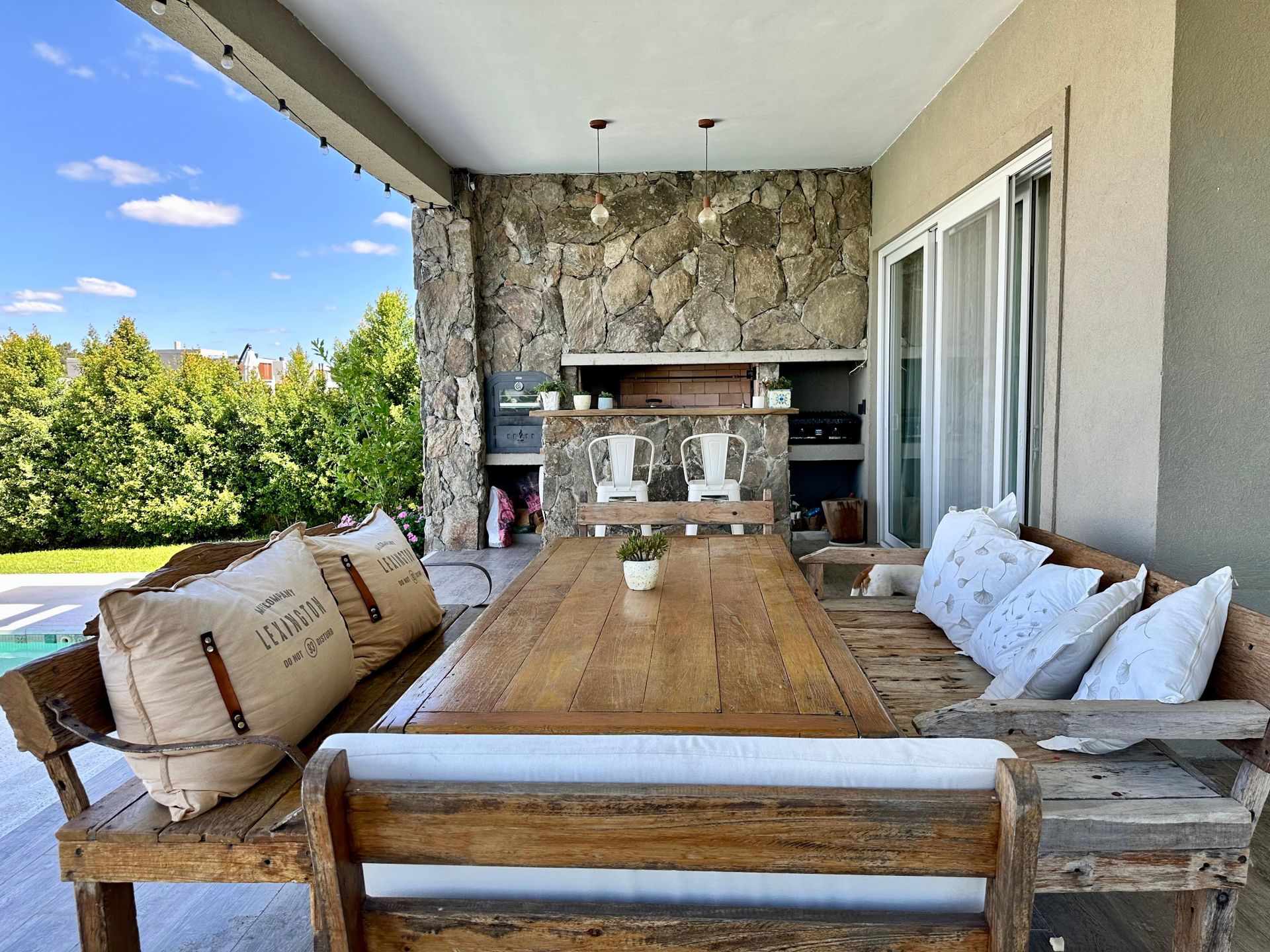 Casa A Laguna En Venta Barrio Carpinchos Nordelta