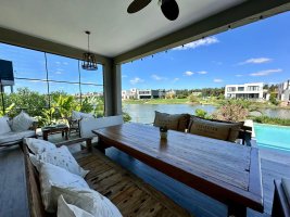 Casa A Laguna En Venta Barrio Carpinchos Nordelta