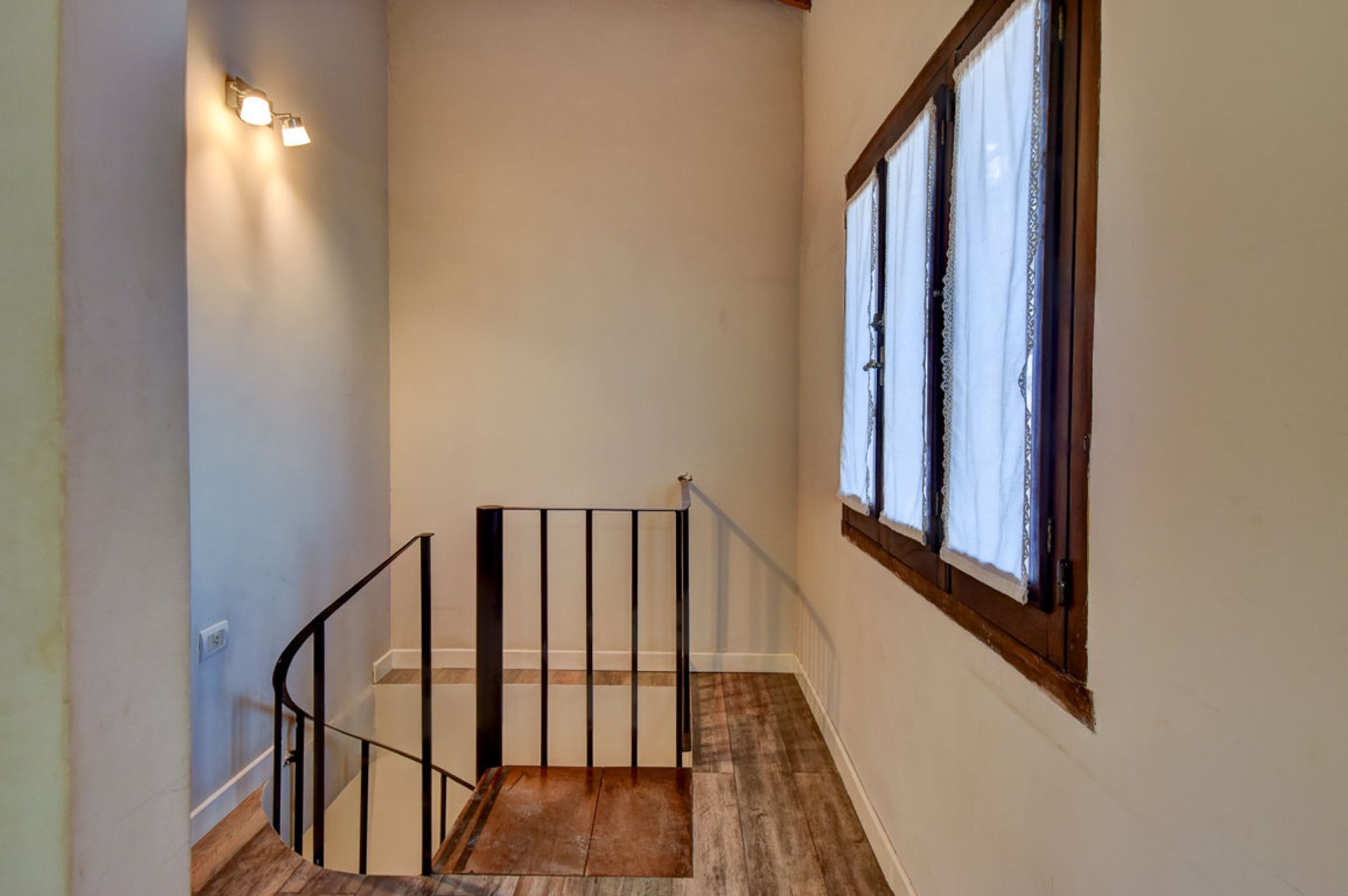 Venta Casa 3 dorm San Isidro La Calabria quincho