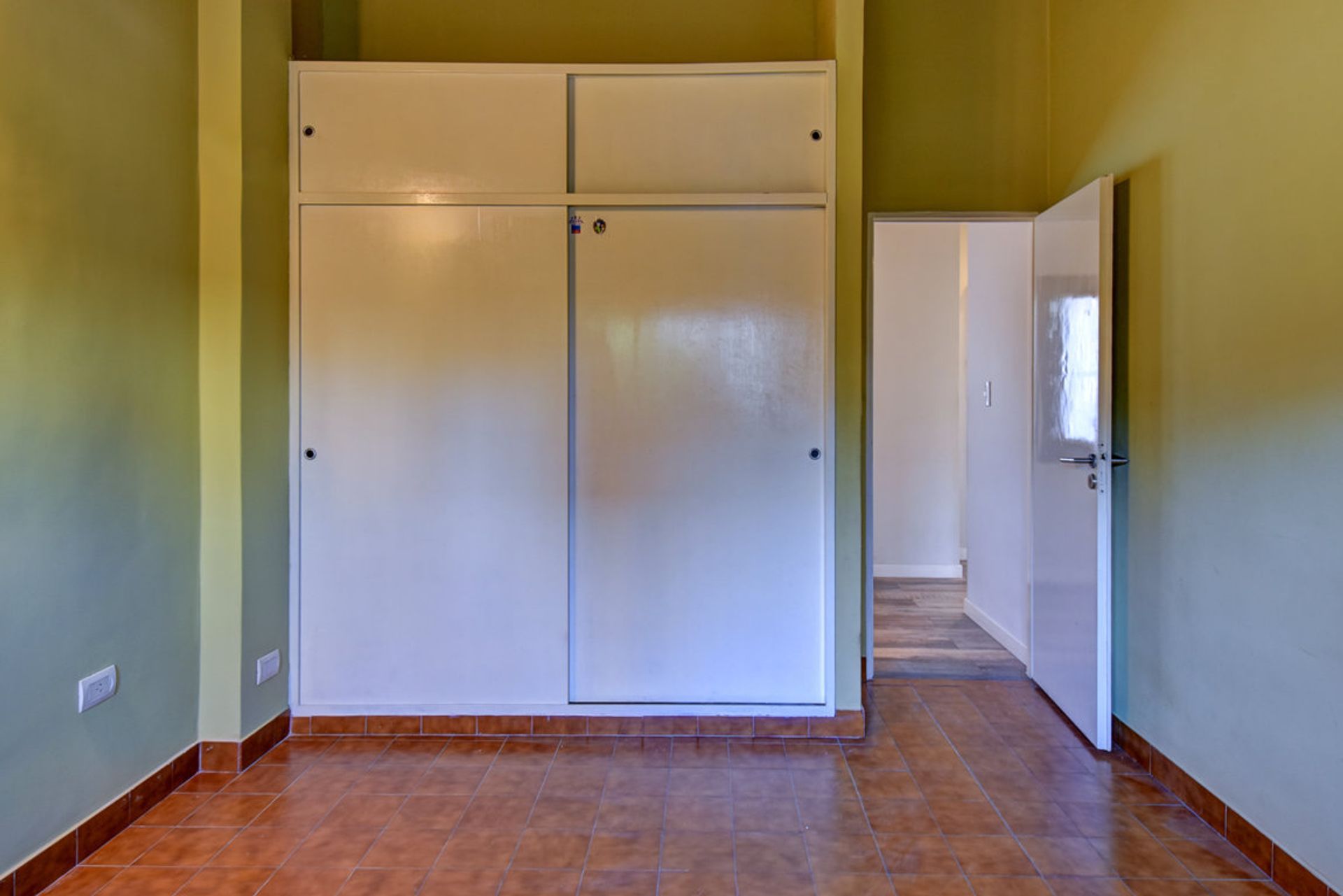Venta Casa 3 dorm San Isidro La Calabria quincho