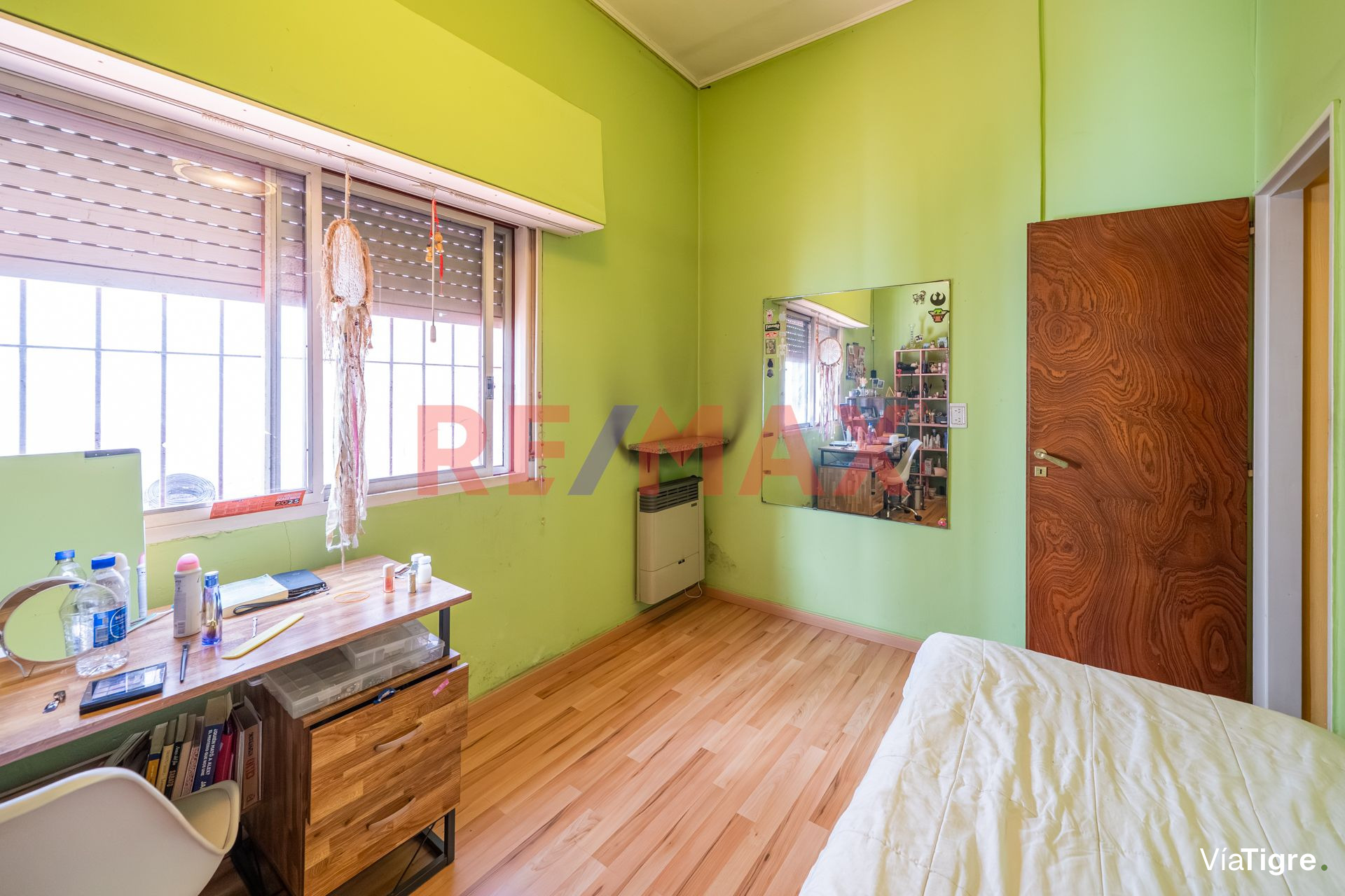 VENTA CASA 6 AMB C/QUINCHO y PILETA -Villa Adelina