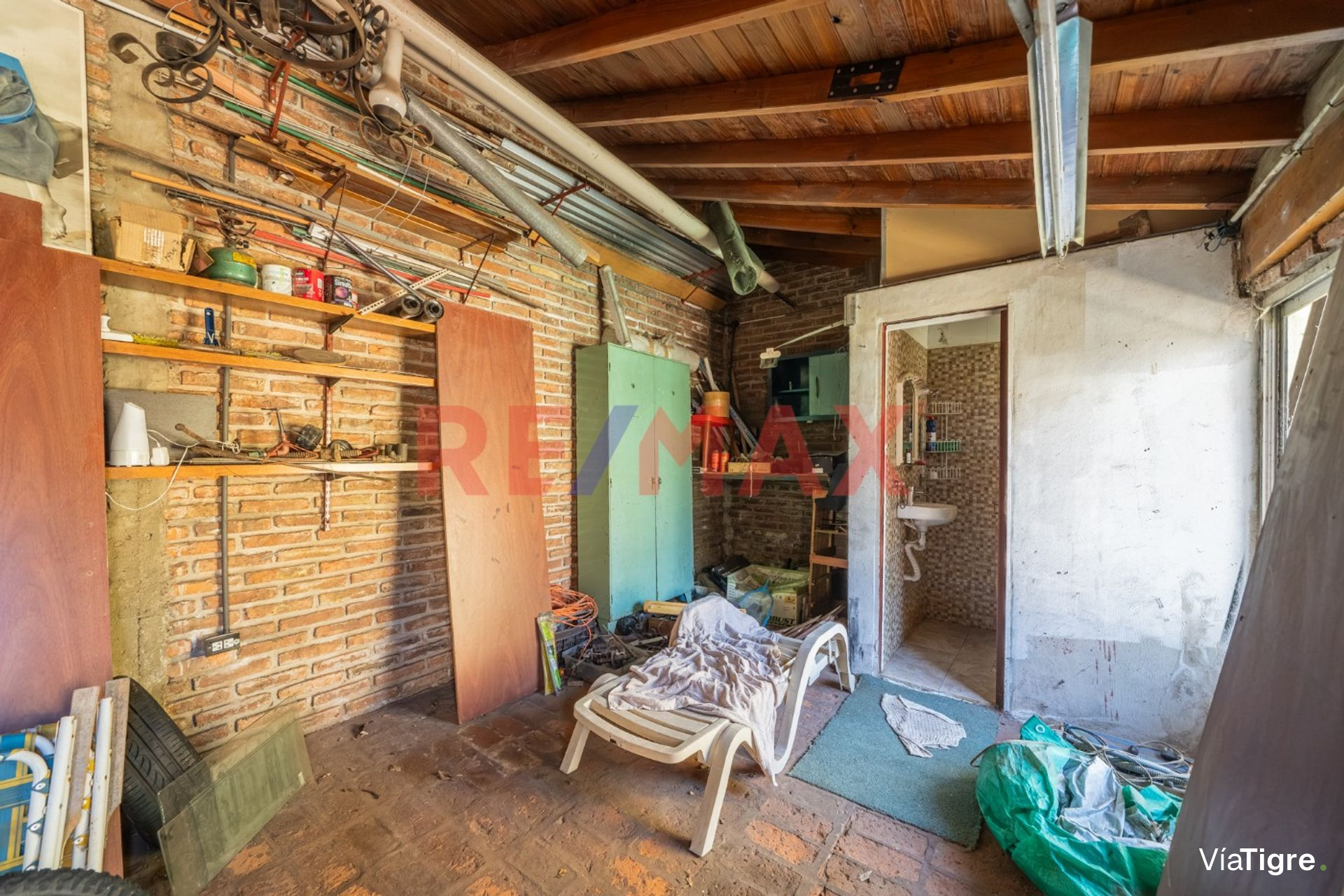 VENTA CASA 6 AMB C/QUINCHO y PILETA -Villa Adelina