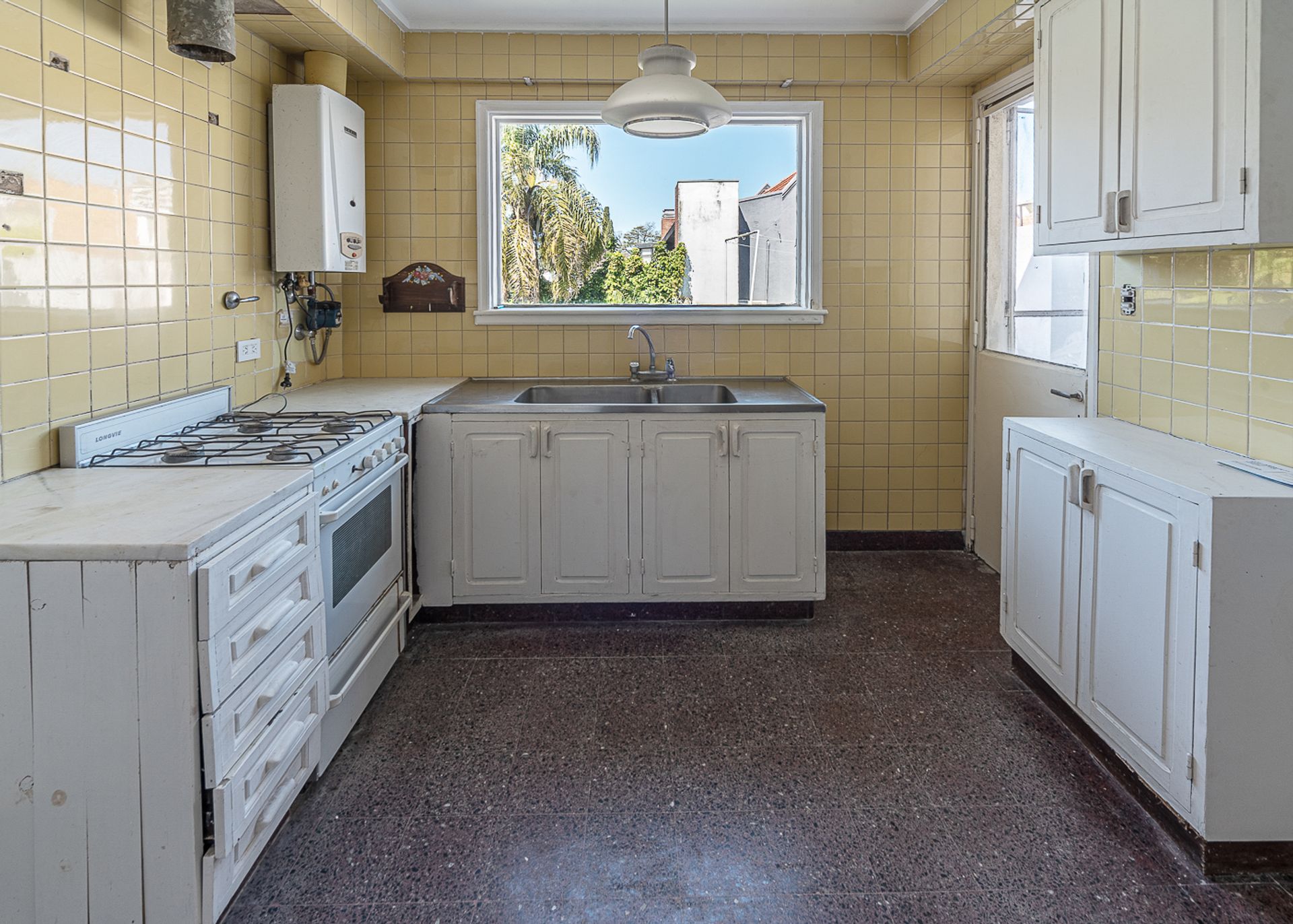 Ph venta en Olivos con balcón terraza