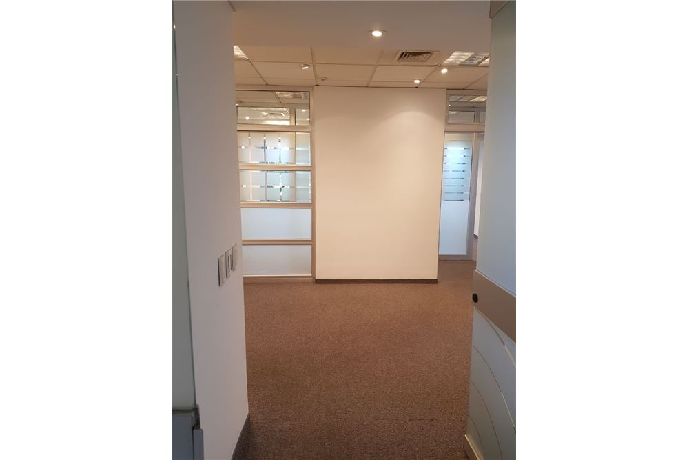 VENTA OFICINA 110m2 s/Libertador Acassuso