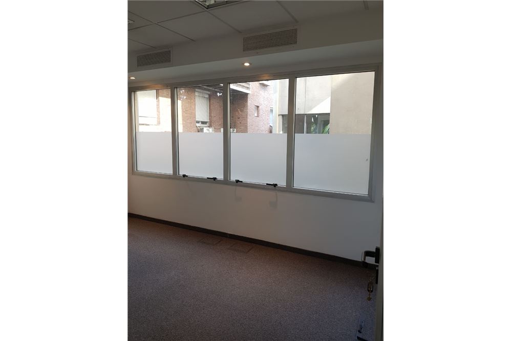 VENTA OFICINA 110m2 s/Libertador Acassuso