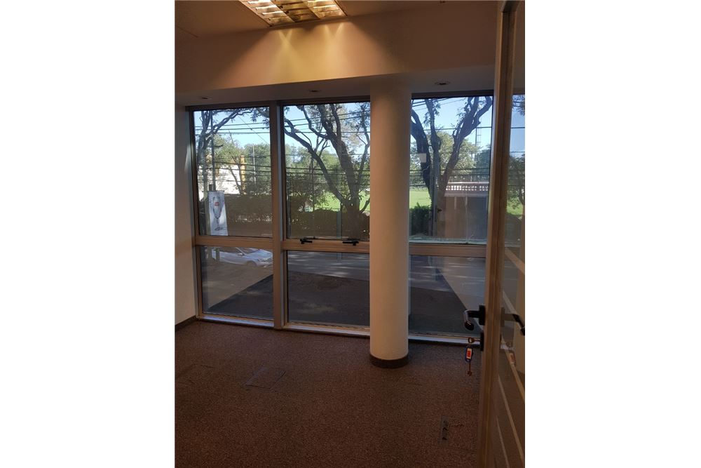 VENTA OFICINA 110m2 s/Libertador Acassuso