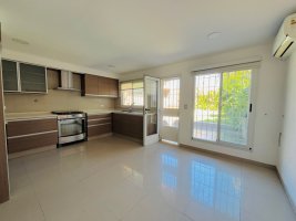 Chalet En Venta 4 Dormitorios Parque Y Pileta