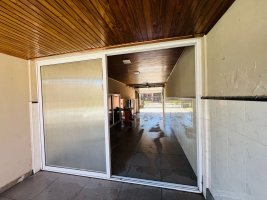 Chalet En Venta 4 Dormitorios Parque Y Pileta