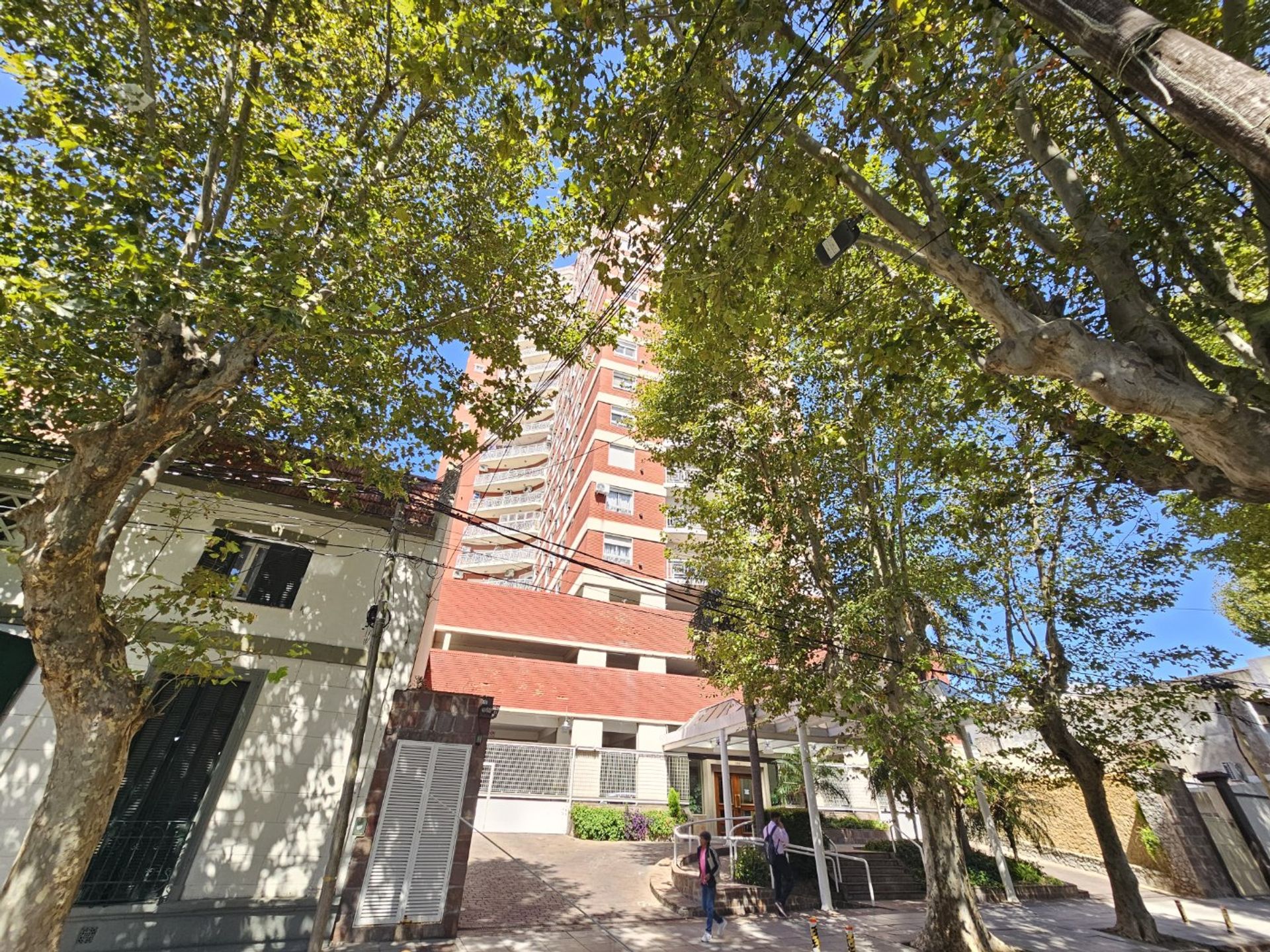 Venta Departamento 2 Amb Tigre Cochera Piso Alto