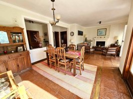 House for Sale with Pool and Garden – Lomas De Benavidez