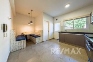 Venta Ph En Olivos 4 Amb. Con Cochera Y Jardin