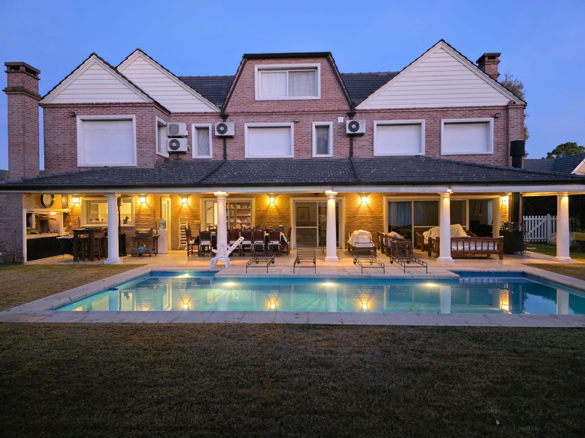 Venta Casa 7 Amb Piscina En La Colina Don Torcuato