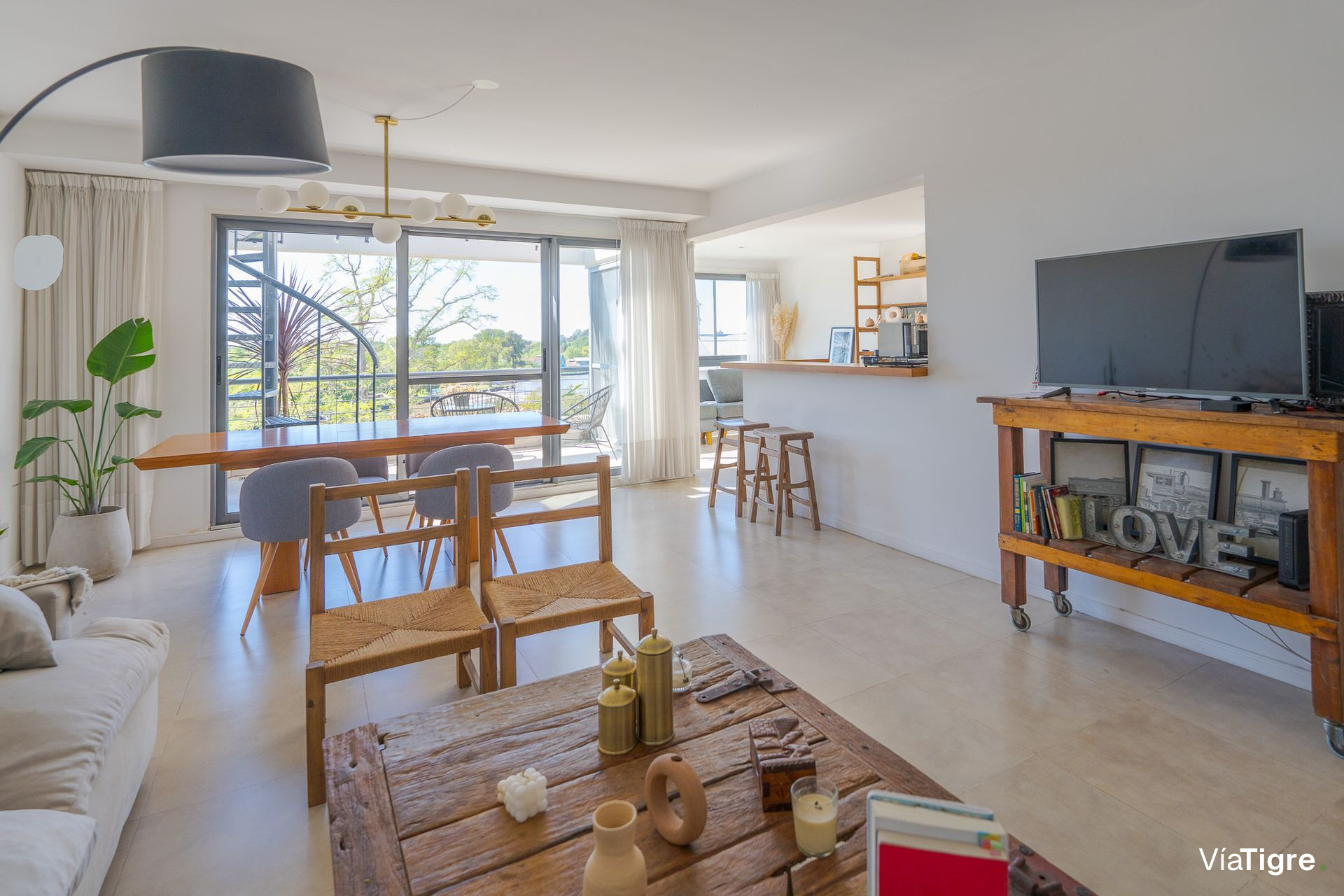Venta Casa/ terreno Benavidez jardín frutales