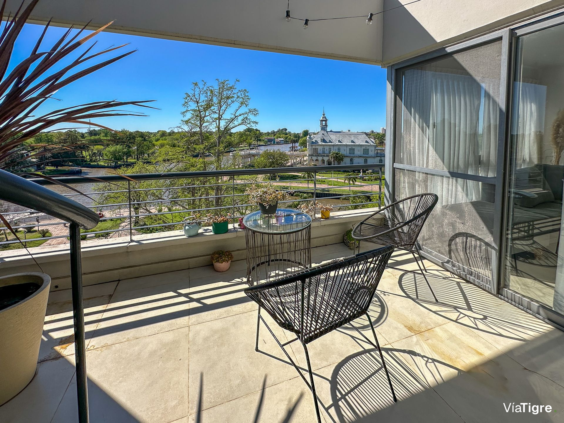 Venta Casa/ terreno Benavidez jardín frutales