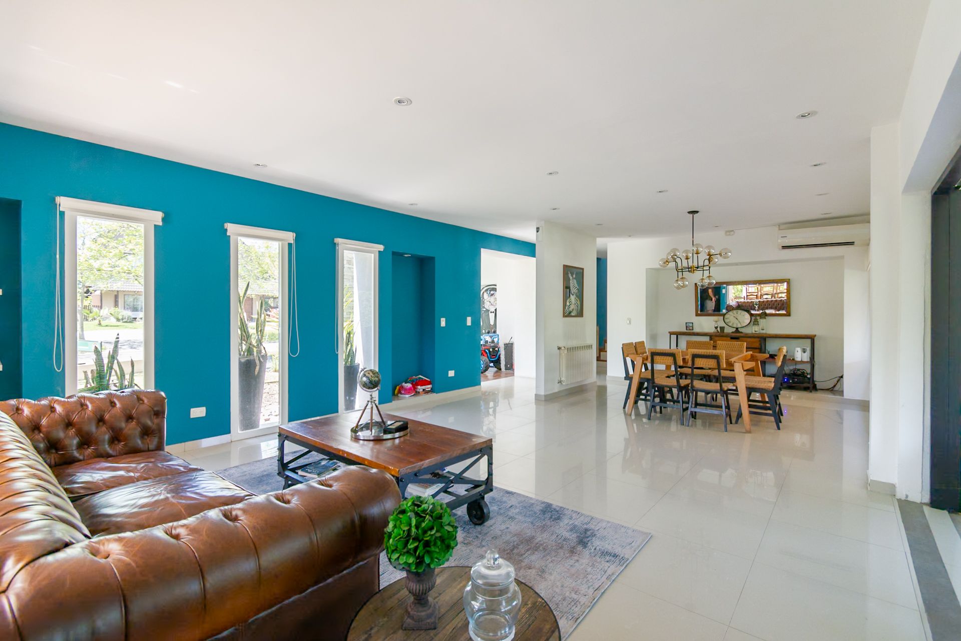 Casa 5 Dormitorios Galeria Jardin Pileta Mucha Luz