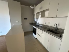 Venta casa 6 Amb en Florida con pileta y parrilla