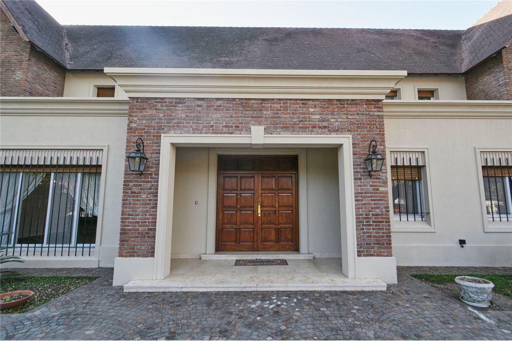 Casa Sobre Av. Italia Tigre Excelente Ubicacion