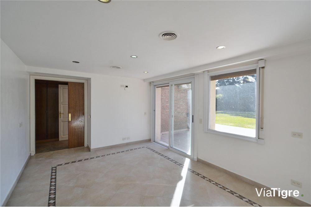 Venta importante Residencia Libertador al Río