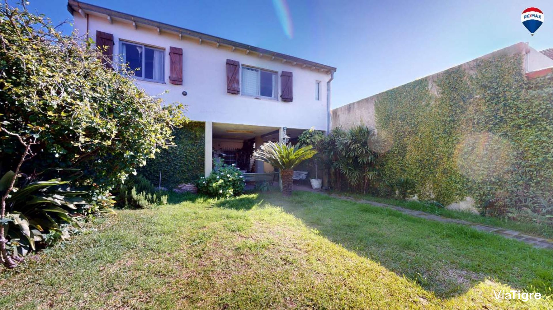 Venta importante Residencia Libertador al Río