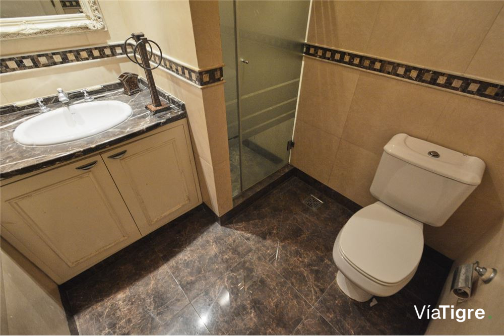 Venta importante Residencia Libertador al Río