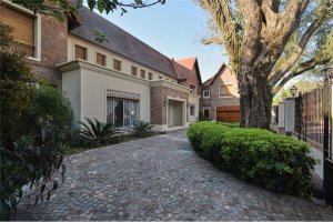 Important Sale: Libertador Residence by the River